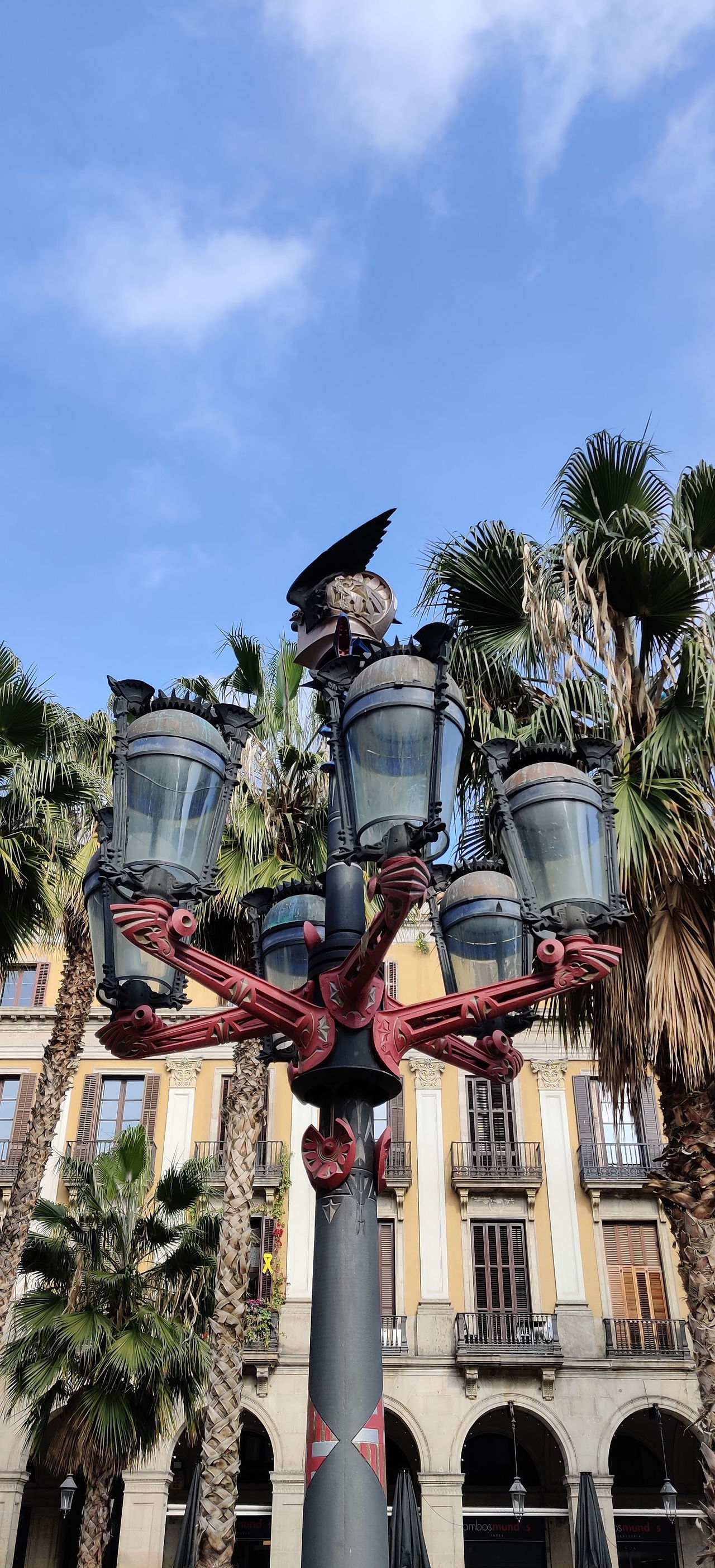 Placa Reial Streetlamp,