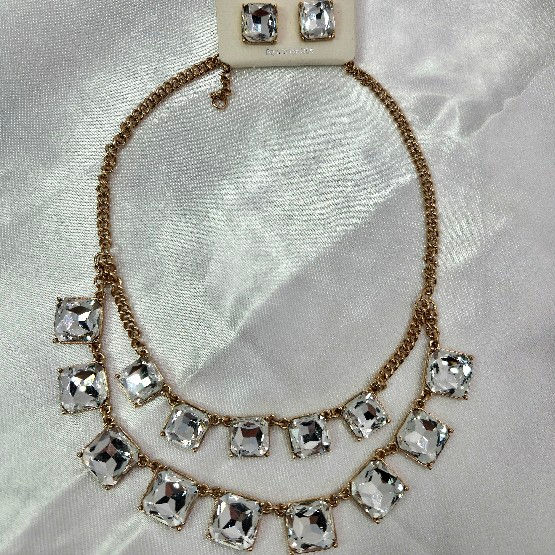 Thumbnail: Nos Mia Rhinestone Necklace and Earrings set