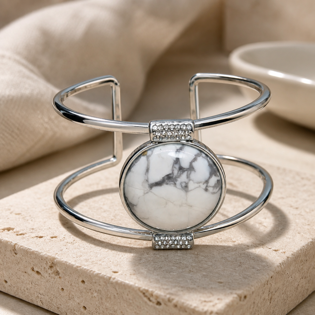 Howlite stone Silver cuff bracelet
