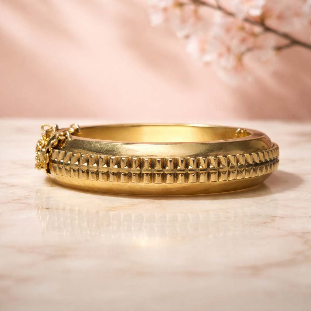 Vintage Art Deco style gold tone bracelet