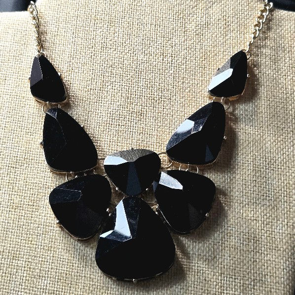 Black ang Gold Tone faceted Statement Necklace