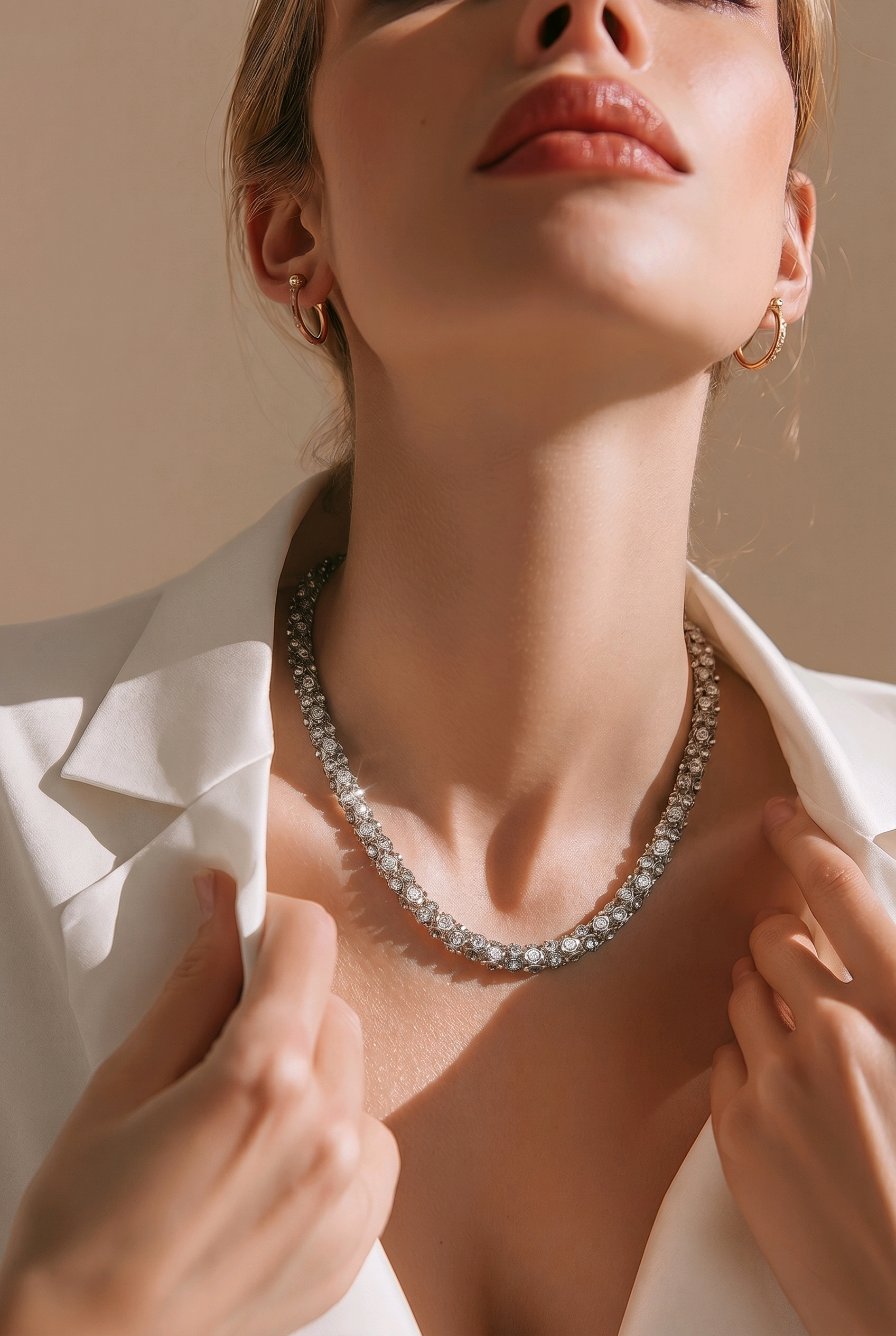 Silver-tone Bezel rope studed necklace 