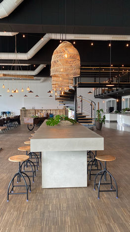 Frankfurt_InteriorDesign_Betontisch.JPEG