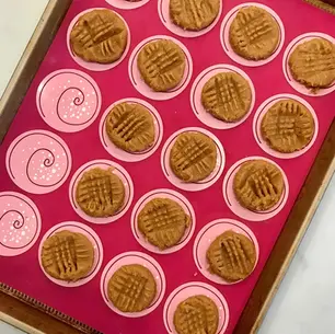 Recipes to Make with Kids: 3-Ingredient Peanut Butter Cookies