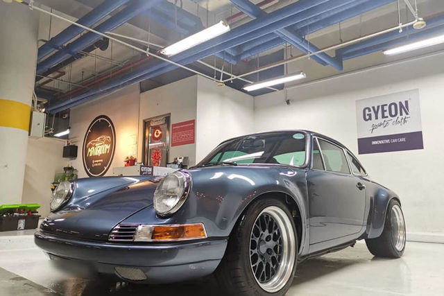 Classic car with bespoke tailor-made paint protection film