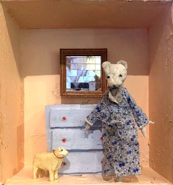 Shelley in her Boudoir @Folly