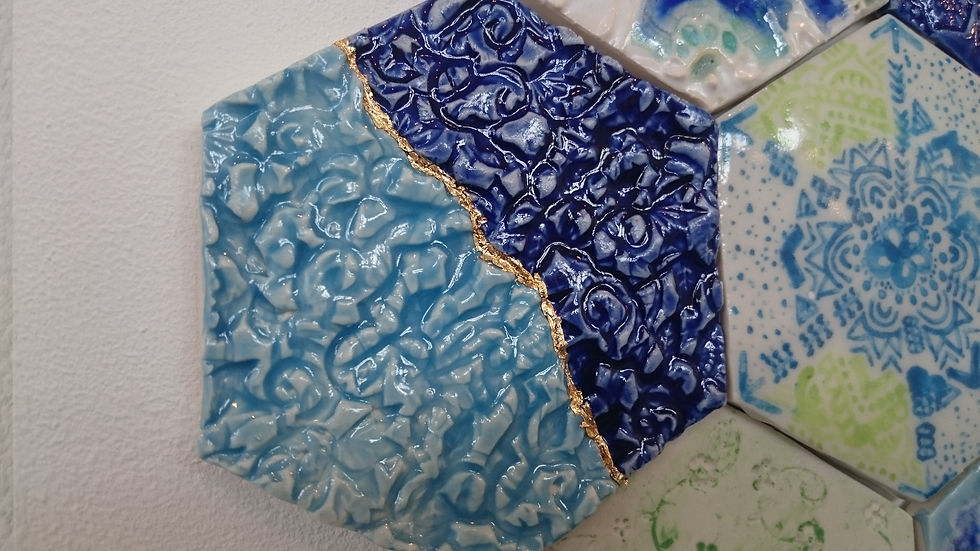 Stamped kintsugi tile