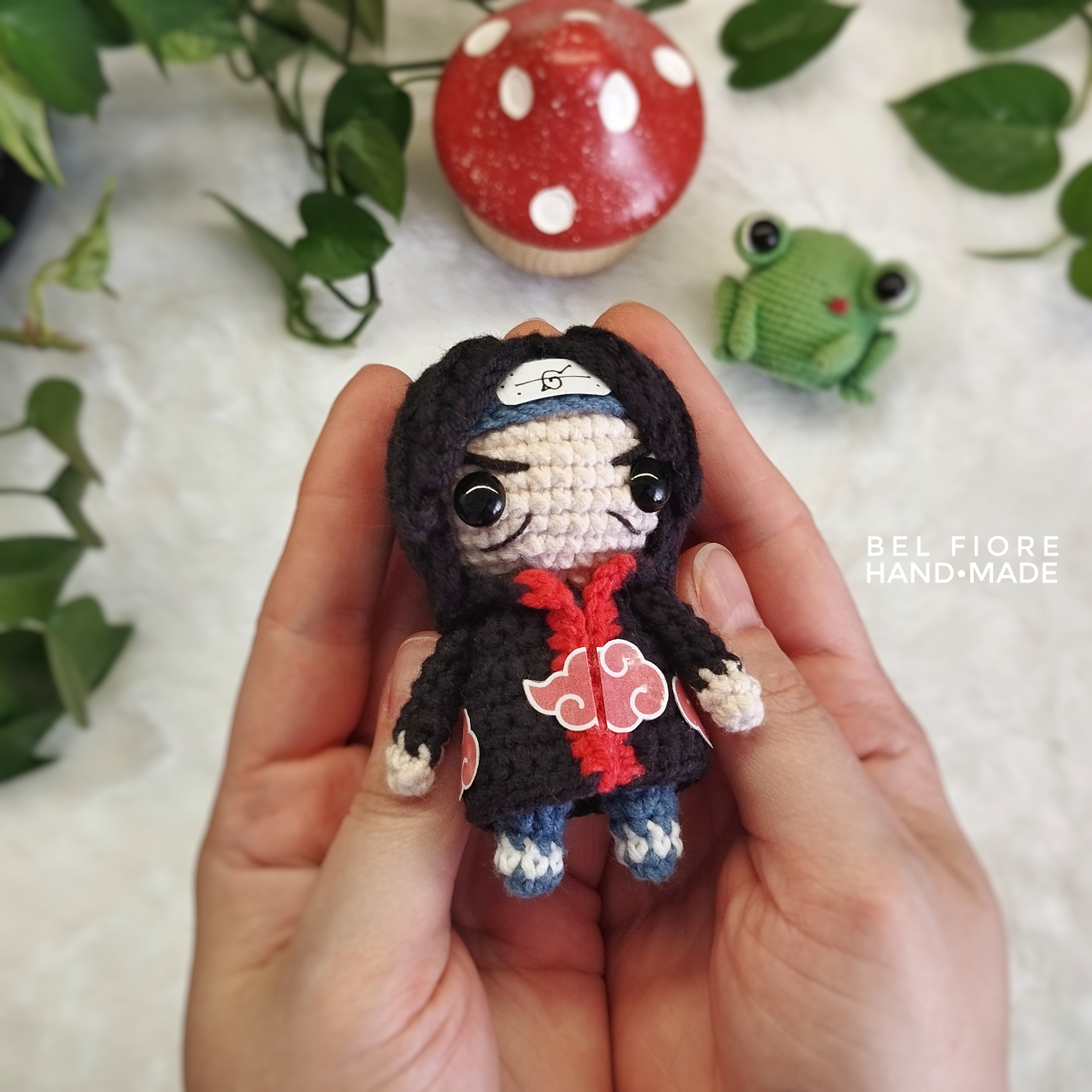 Itachi amigurumi miniatura