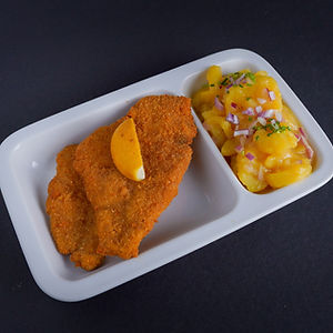 Scholle gebacken mit Erdäpfelsalat (A,C,D,G)