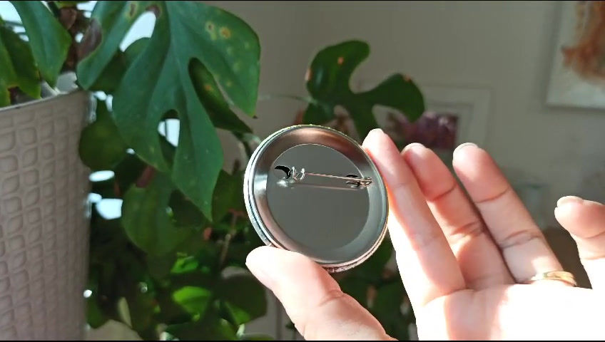 Miniature : Présentation vidéo d'un badge animalier de l'artiste peintre Jessica Sansiquet Art contemporain