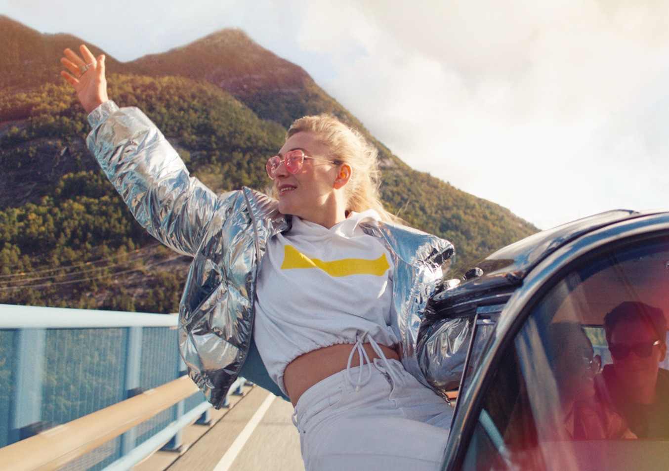 YORI | Music artist | Official site