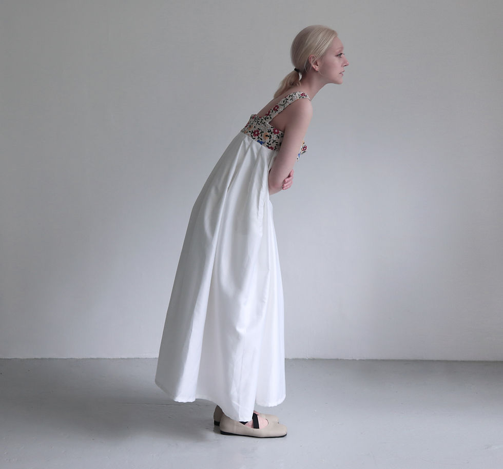 サムネイル： White Meadow Rosvale Dress