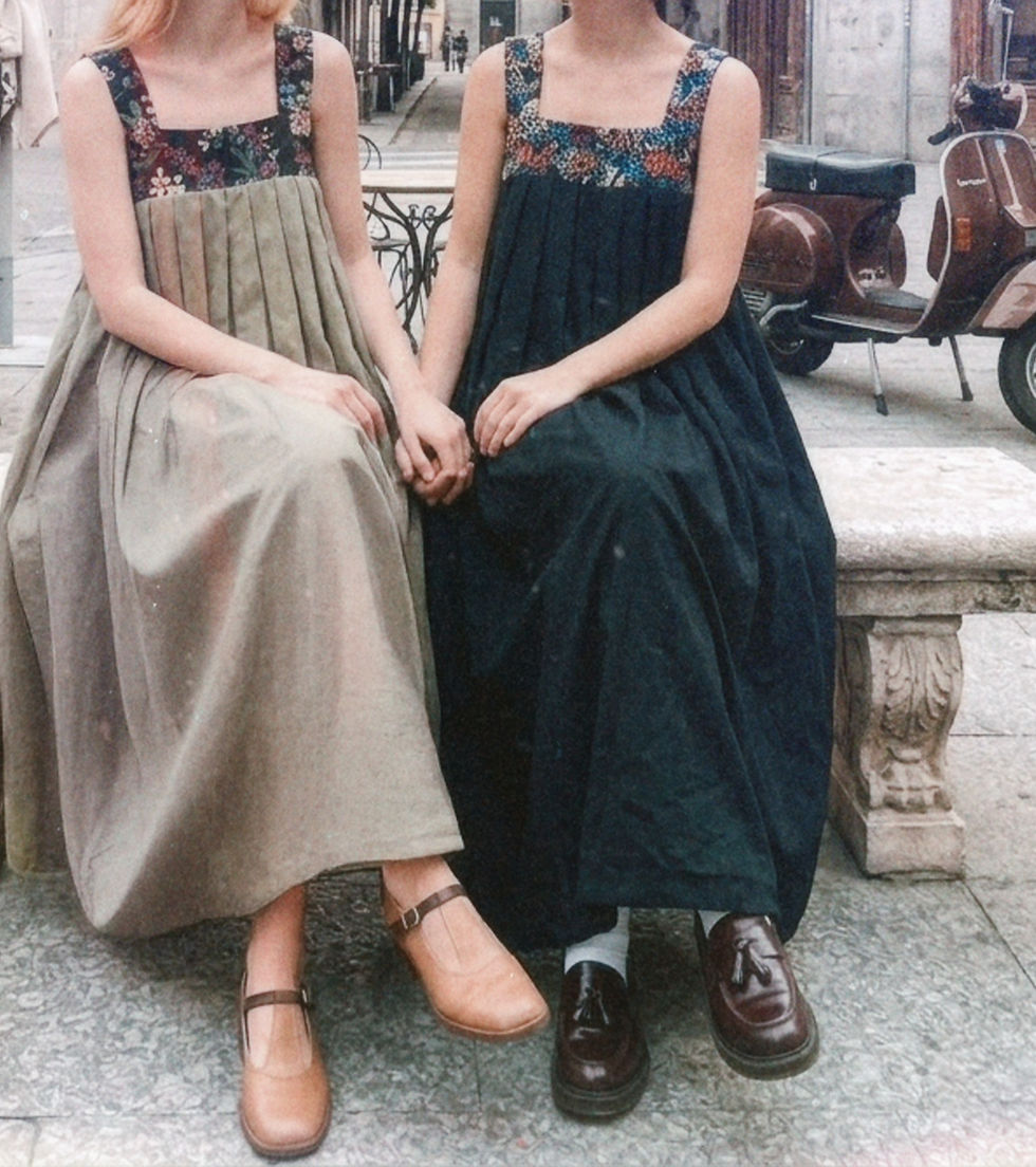 サムネイル： Dark Herbarium Rosvale Dress