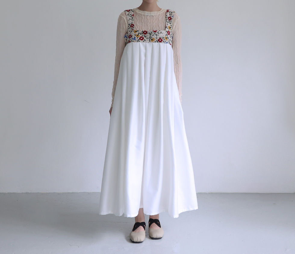 サムネイル： White Meadow Rosvale Dress