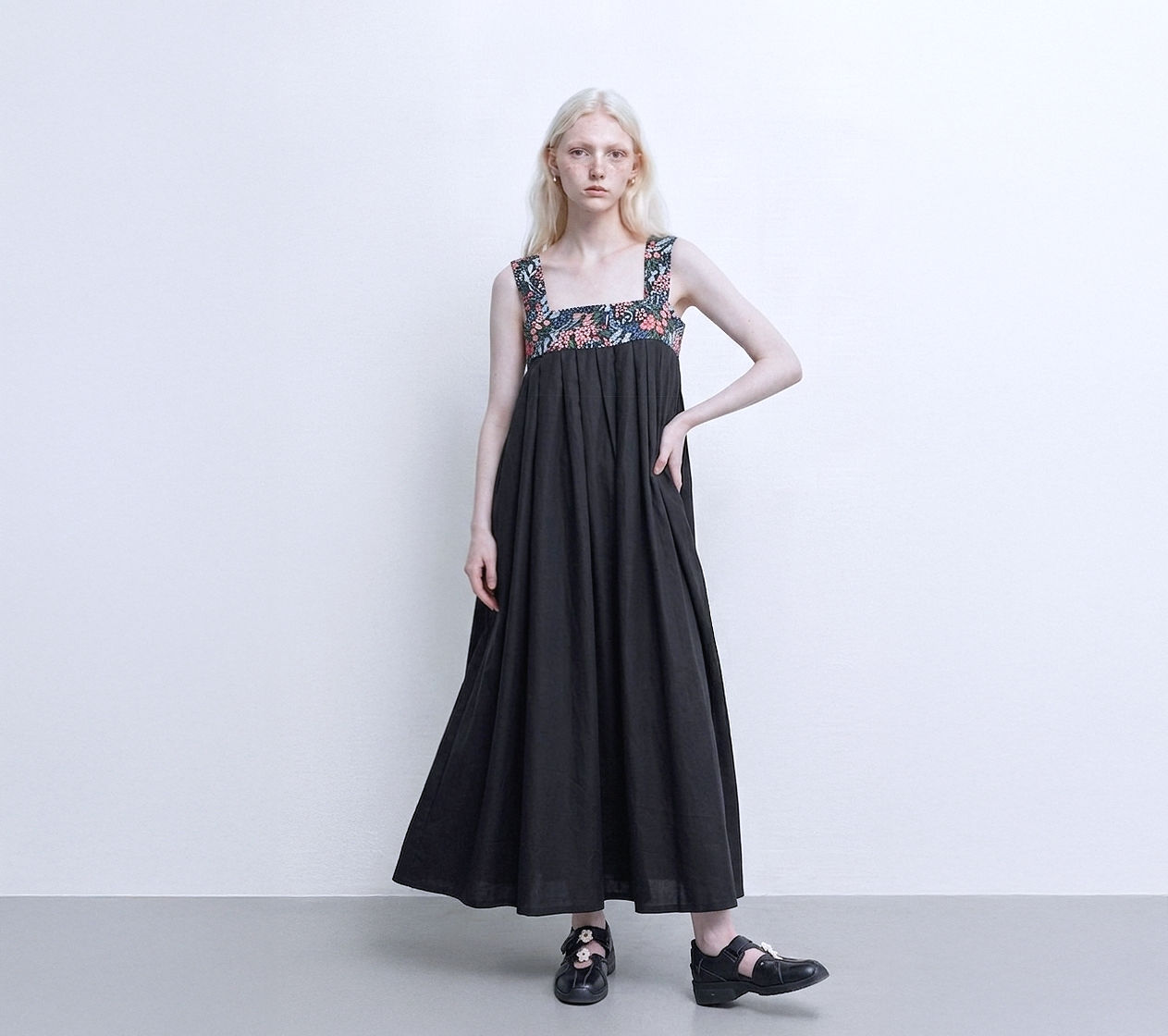 Dark Herbarium Rosvale Dress