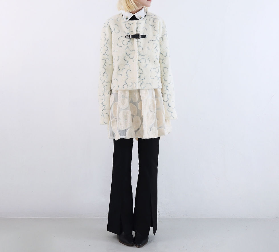 サムネイル： White Emma Jacket