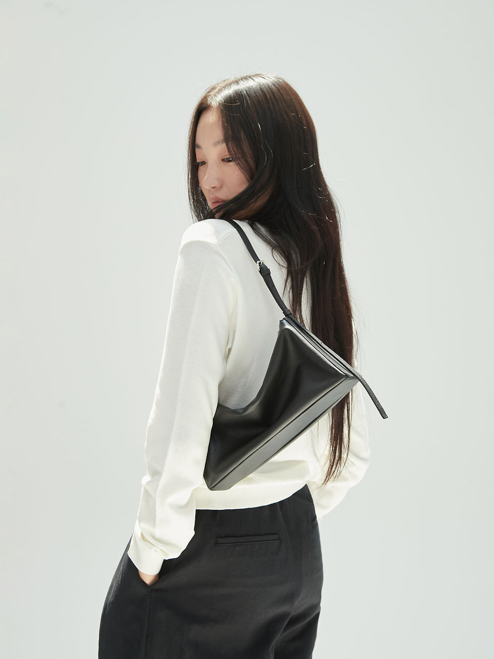 Miniature : Black Cosmo Shoulder Bag