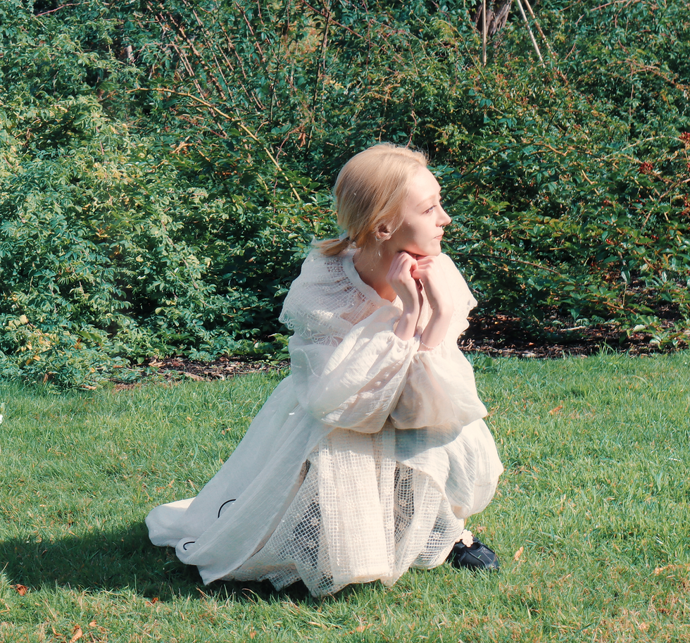 縮圖：Elara Moonlit Cascade Dress