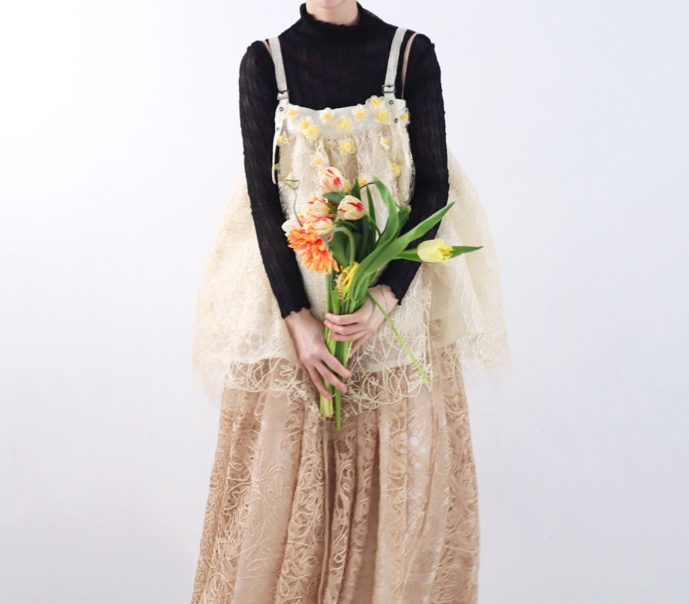 Isabesu Light Yellow Cloud Floral Vest