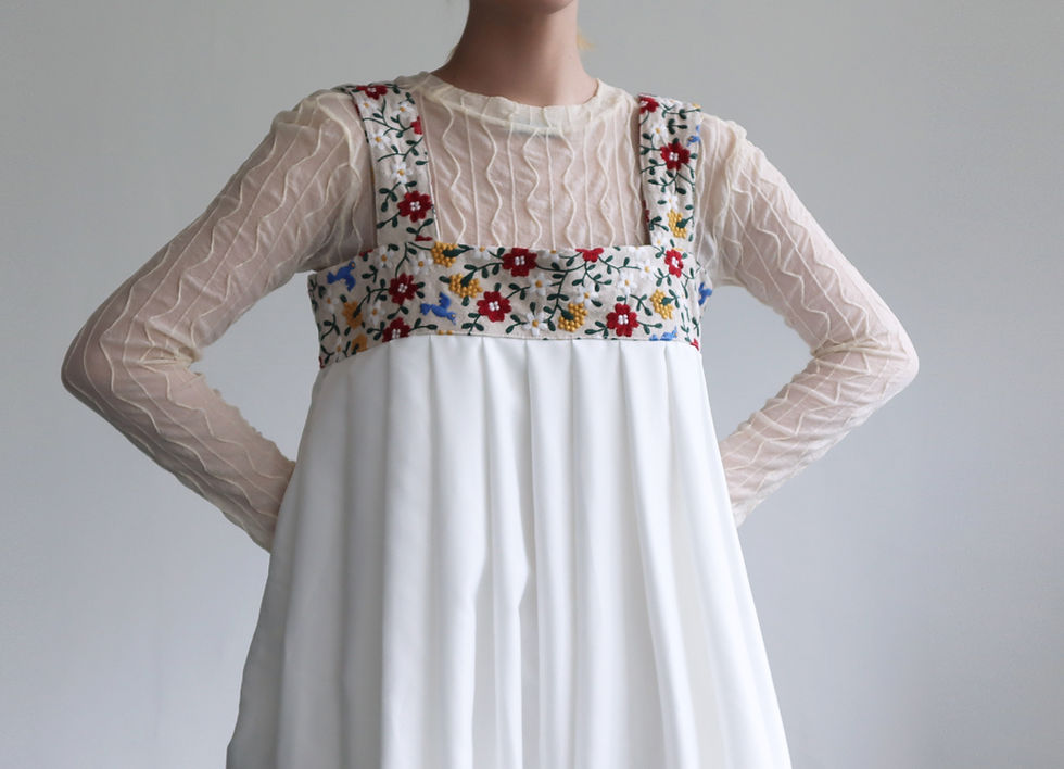 サムネイル： White Meadow Rosvale Dress