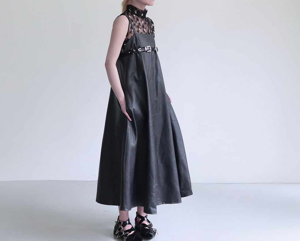 サムネイル： Mørke Giovanna Dress