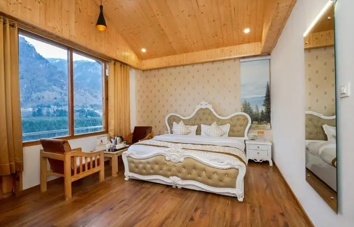 day use hotels in Manali