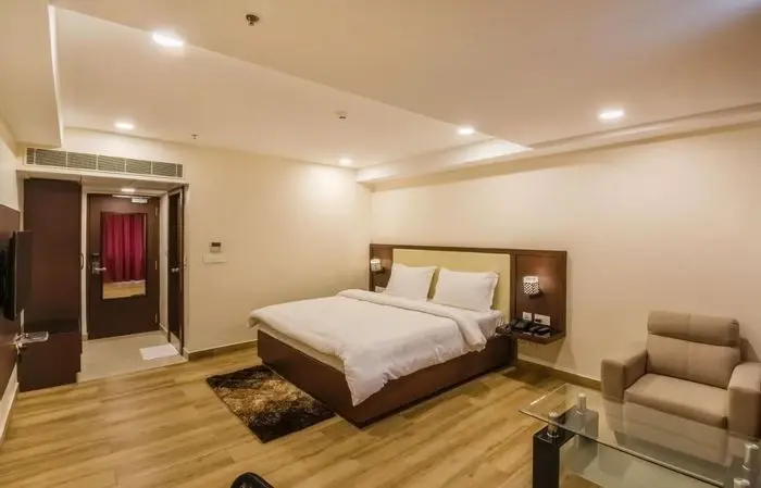 Hourly Hotels in Maharani Peta, Visakhapatnam
