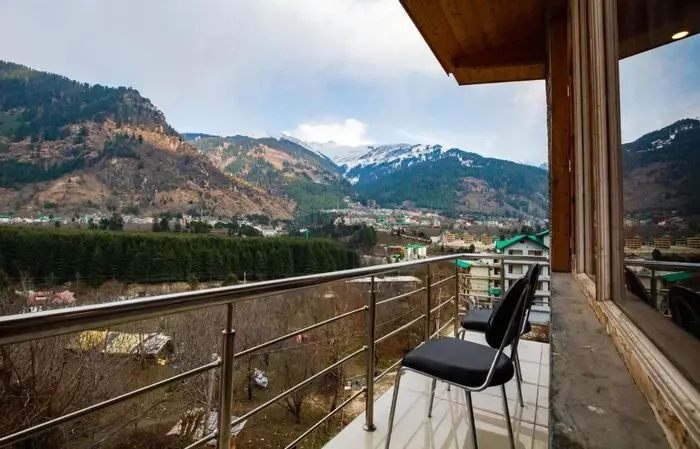 Day use hotels in Manali