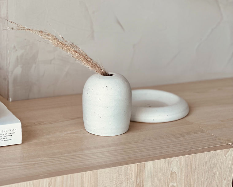 decoração em cerâmica artesanal minimalista