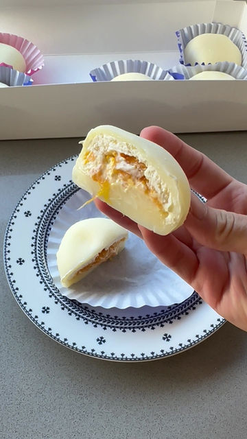 Thumbnail: Box of 8 Japanese Mochi (Australia wide shipping)