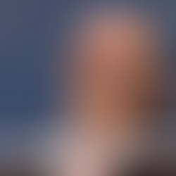 Luca Ward: "Se riaprono i teatri, mi spoglio sul palco!"