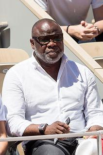 basile-boli-dans-les-tribunes-lors-des-internationaux-tennis-roland-garros-paris-france-l.