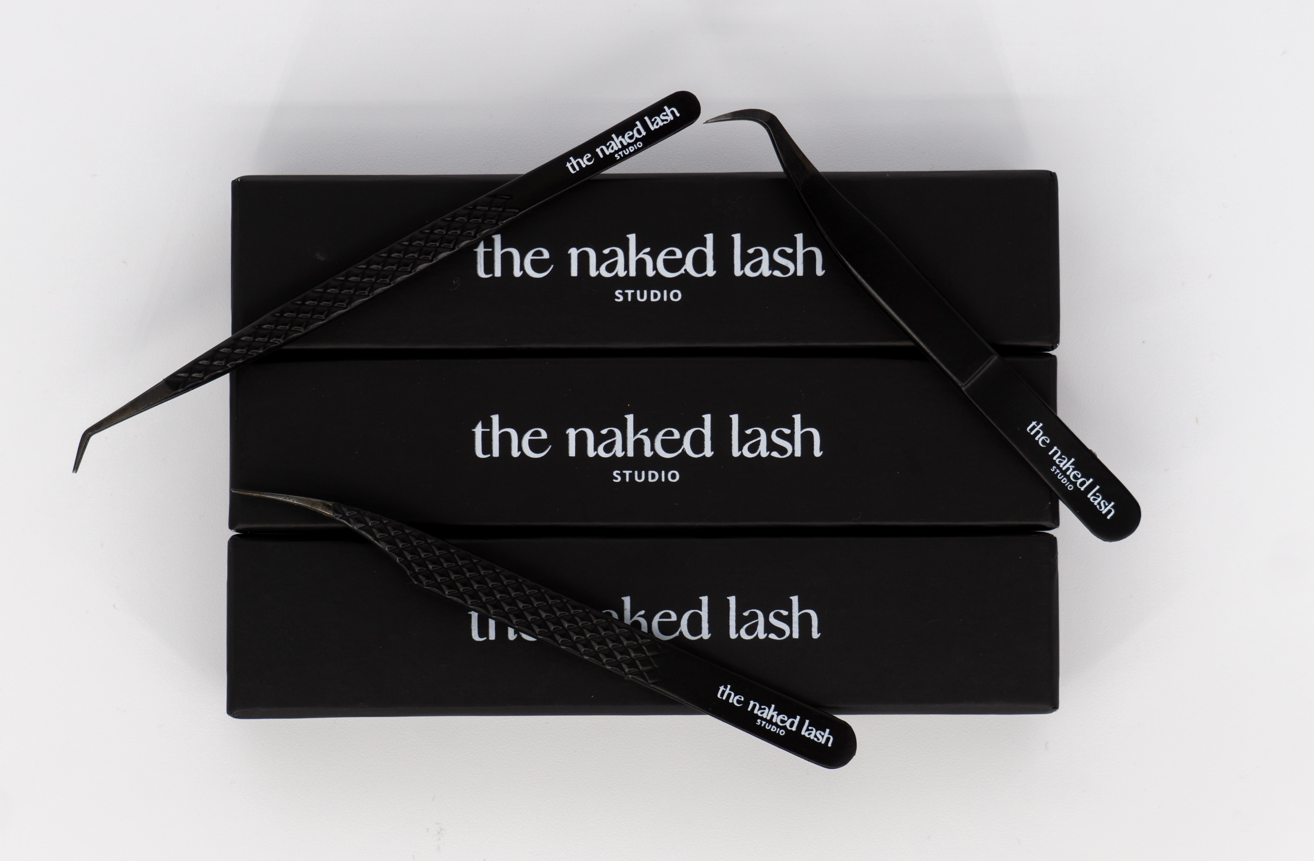 The Naked Lash Studio - service preview