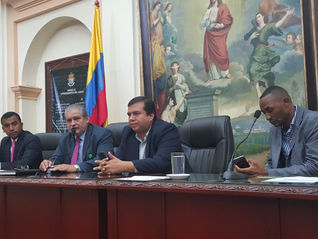 Gobernador y Diputados encaminados en la construcción de paz