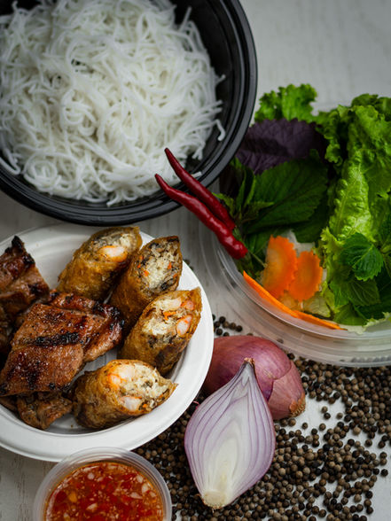 Best Nem Ran Cua Be in Orange County, CA