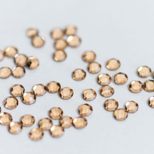 Light Peach Rhinestones 50pcs Julia Nessa