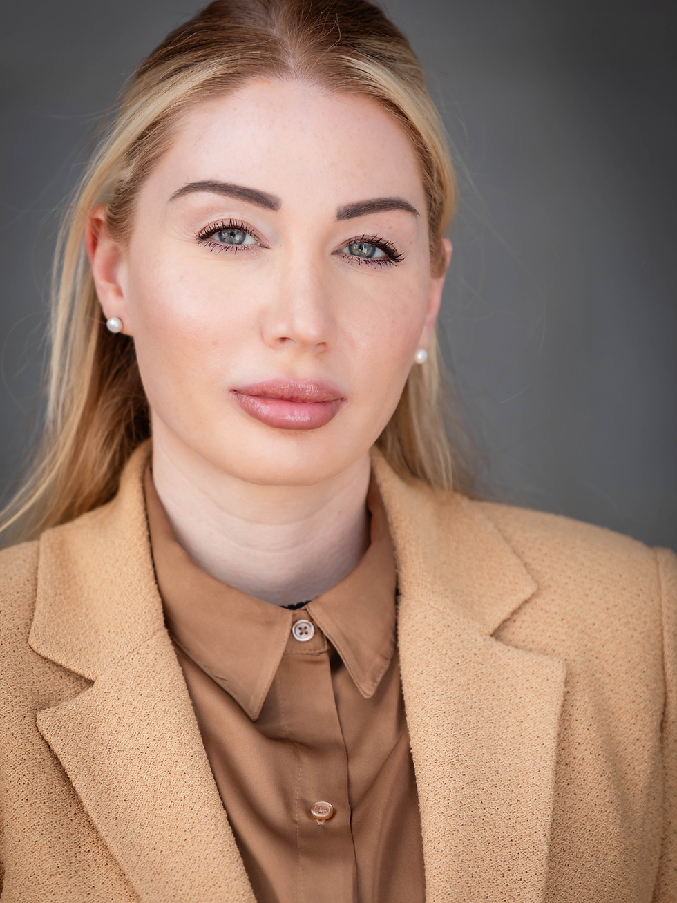 Professional realtor headshots orange county of a woman.