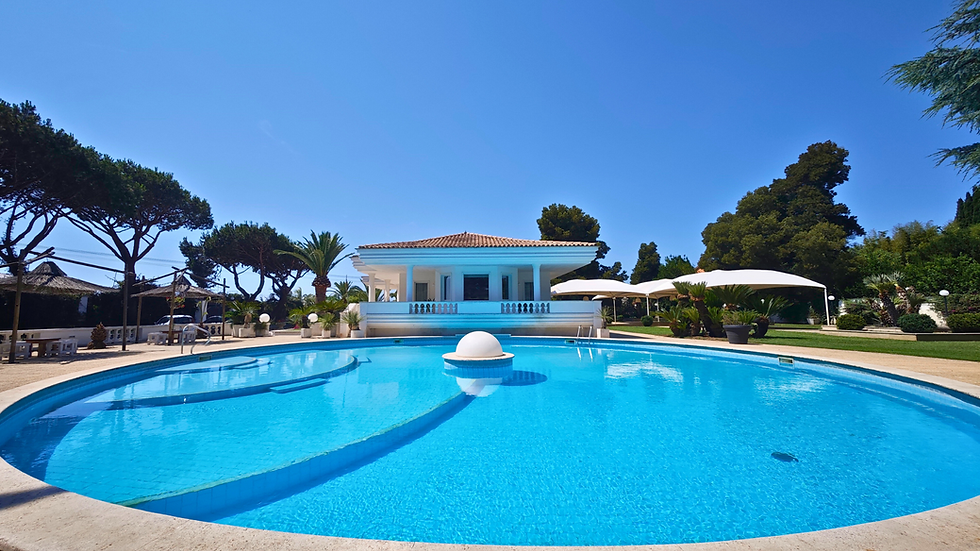 villa-blanche-casa-e-piscina