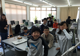 塾雰囲気_写真集まれ笑顔.png