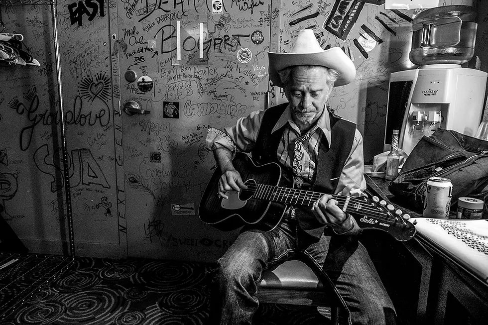 Featured Article - Guitar Thrills - Jimbo Mathus