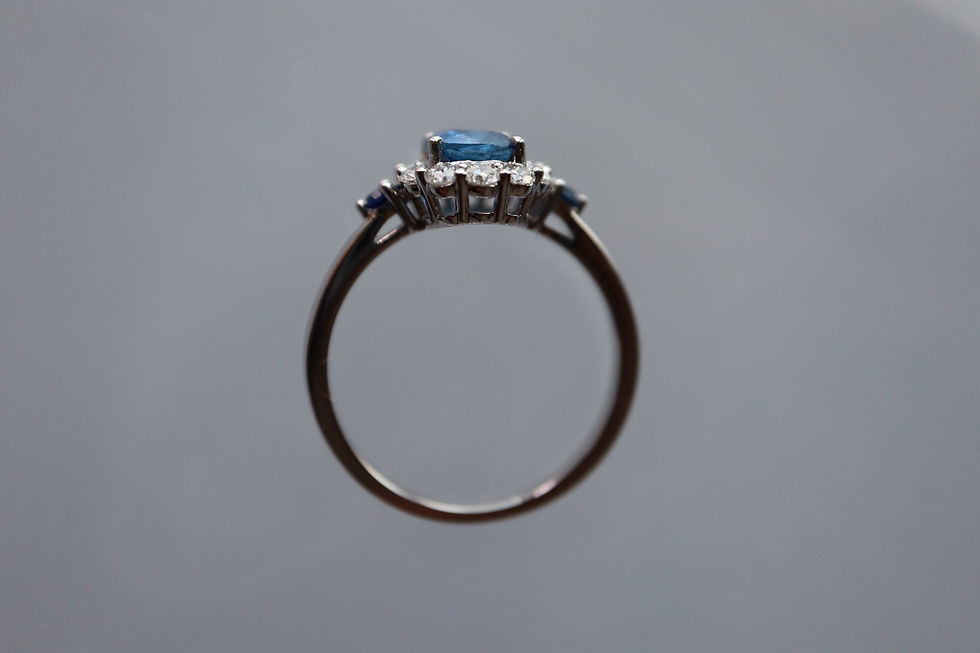 Thumbnail: 1.38Ct Burma Unheated Cornflower Blue Sapphire ring in 18k solid gold