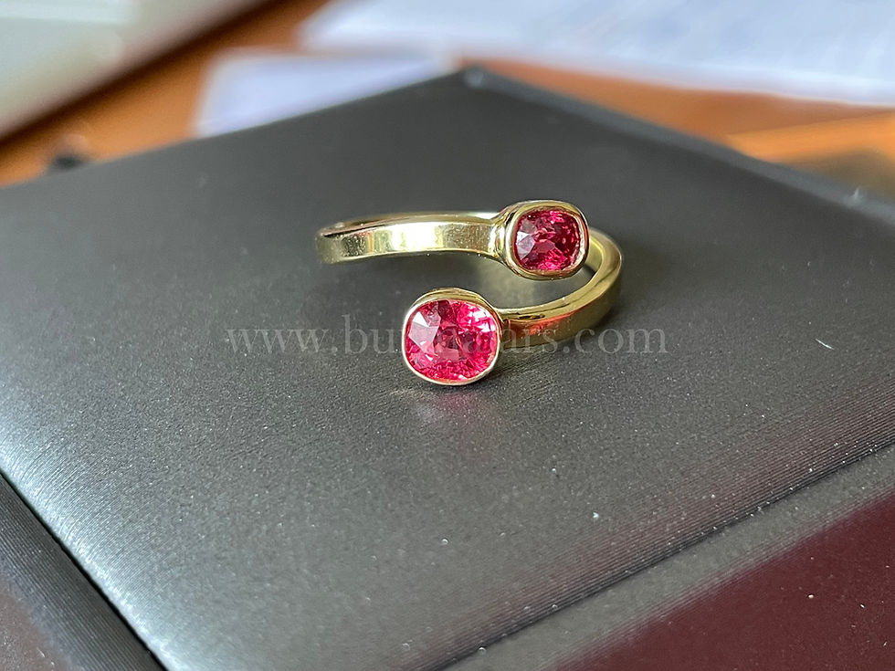 Thumbnail: Vibrant Hot Pinkish Red spinel  Ring in 18k solid gold