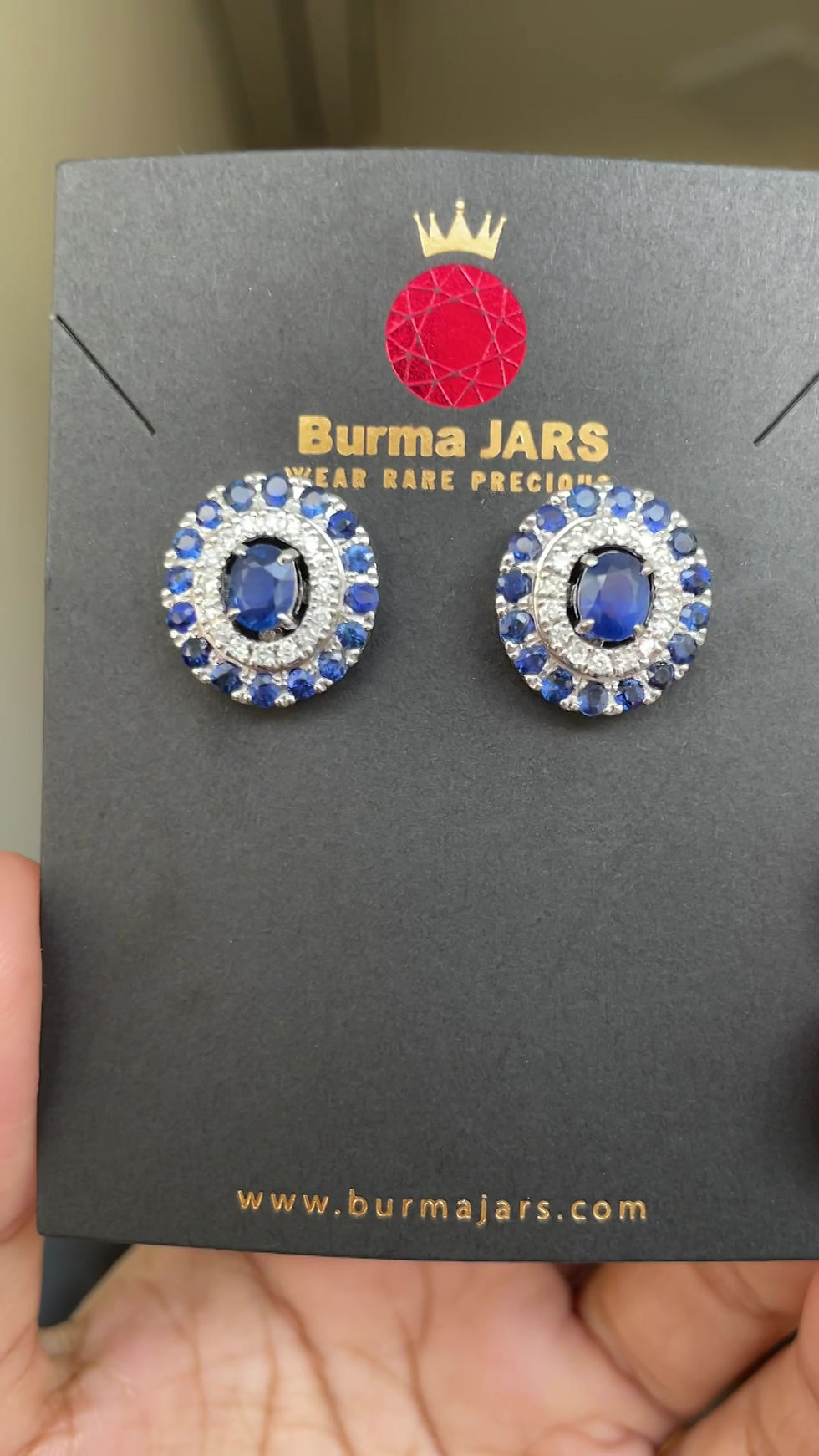 Thumbnail: Burmese Unheated Sapphire and Natural Diamonds in 18k solid gold