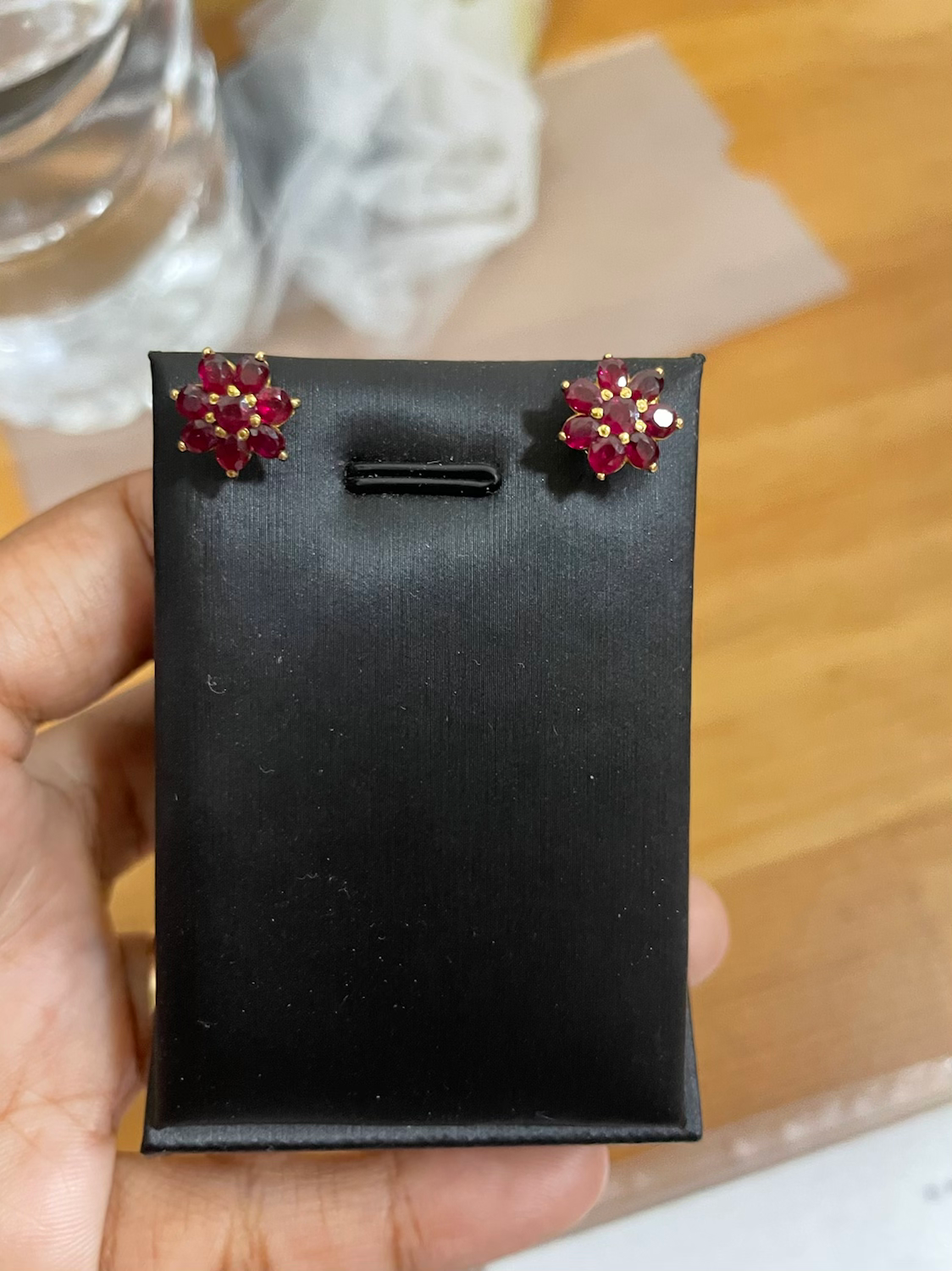 Burmese Unheated ruby flower ring in 21k gold 