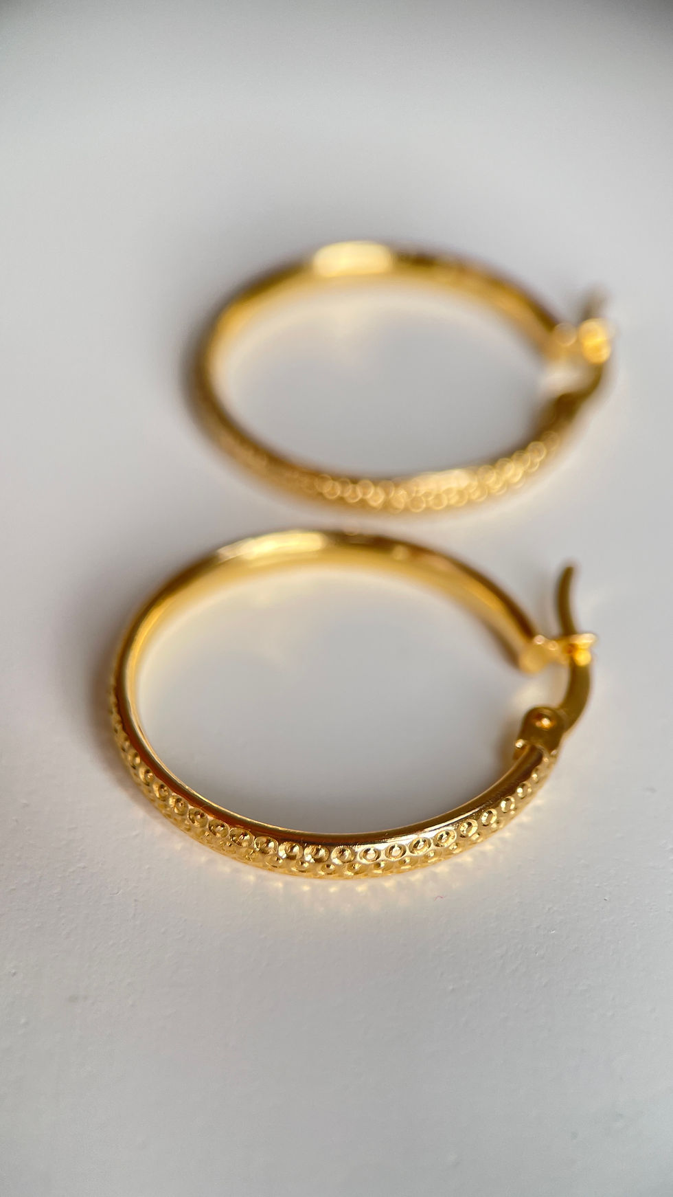 Thumbnail: 22k Gold Hoop Earrings - 916 Pure Gold (Size 20mm) 916 gold hoop/pure gold,4.02g