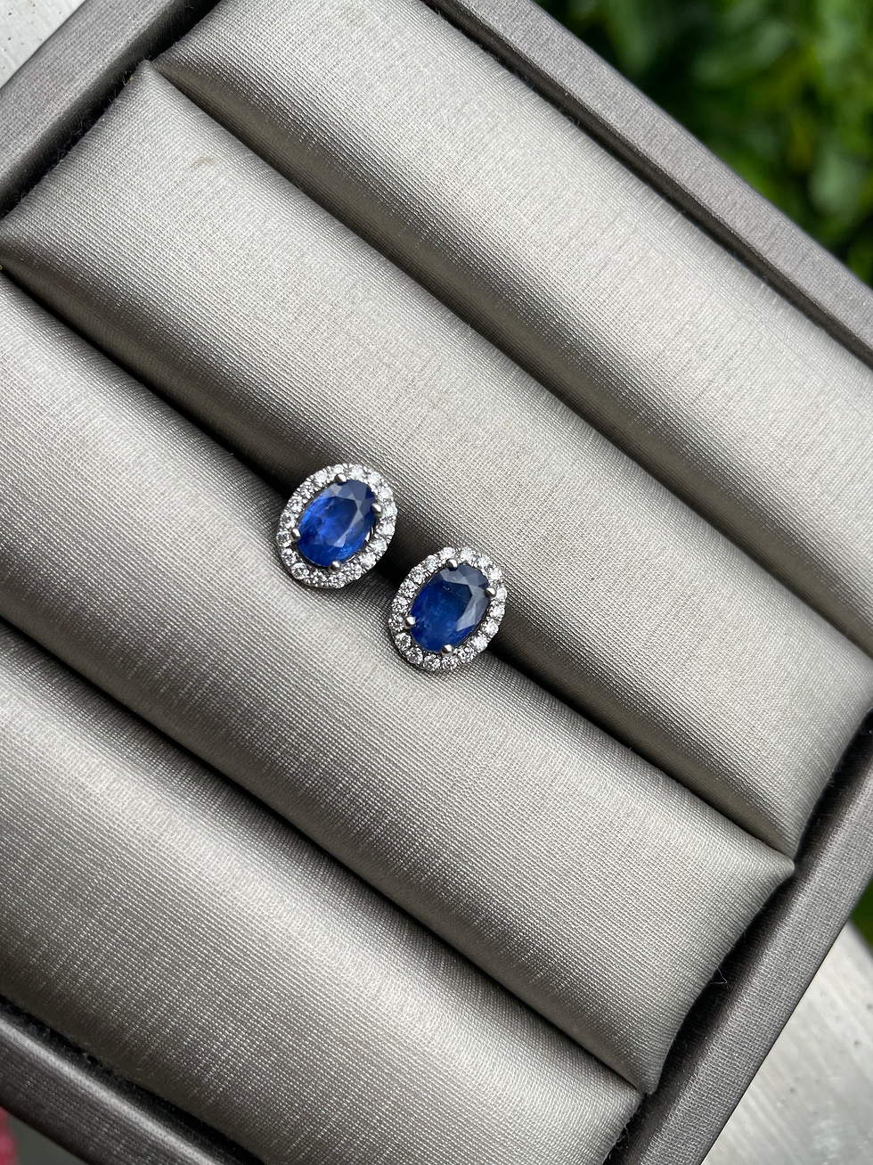 Thumbnail: NGI certified 1.93Ct Burmese Unheated Sapphire Earring 
