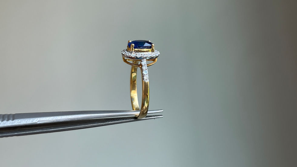 Thumbnail: GIA 1.55Ct  No Heat blue sapphire ring with natural diamonds