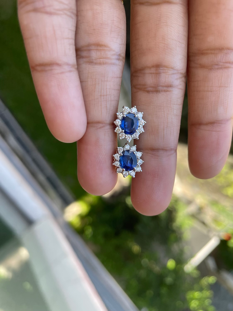 Thumbnail: NGI certified  Unheated sapphire and Natural diamond in 18k solid gold 