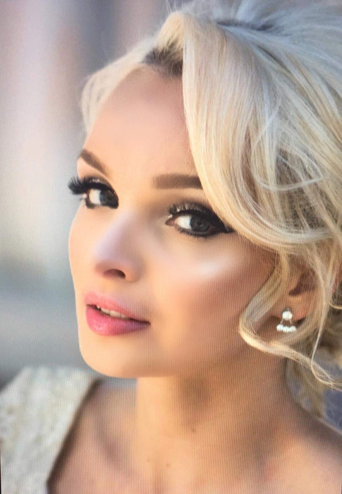 Hair and Makeup by Katye Rose.
Photography: Lien Delong Artistry.
Model: Katty Ferretti