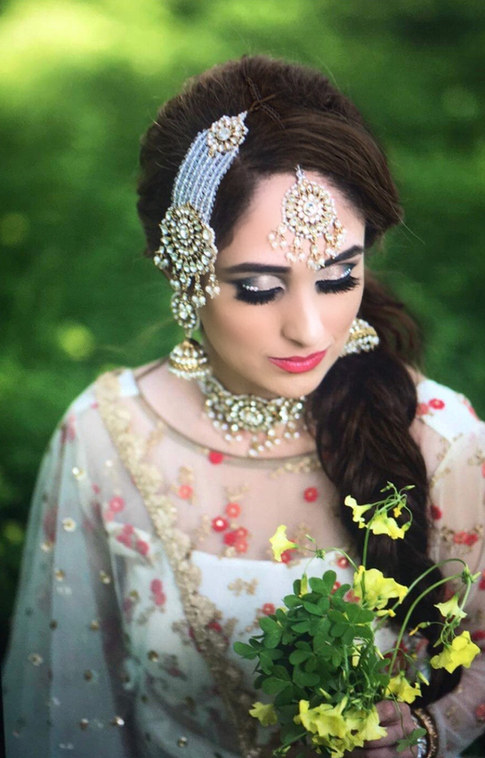 Hair and Makeup By Katye Rose
Model: Miss.Milpitas/Jasmine Tumber.
Photographer: Lien Delong Photography.
Jewelry:Chiffon Designs.
Designer: Natasha Fashion House.